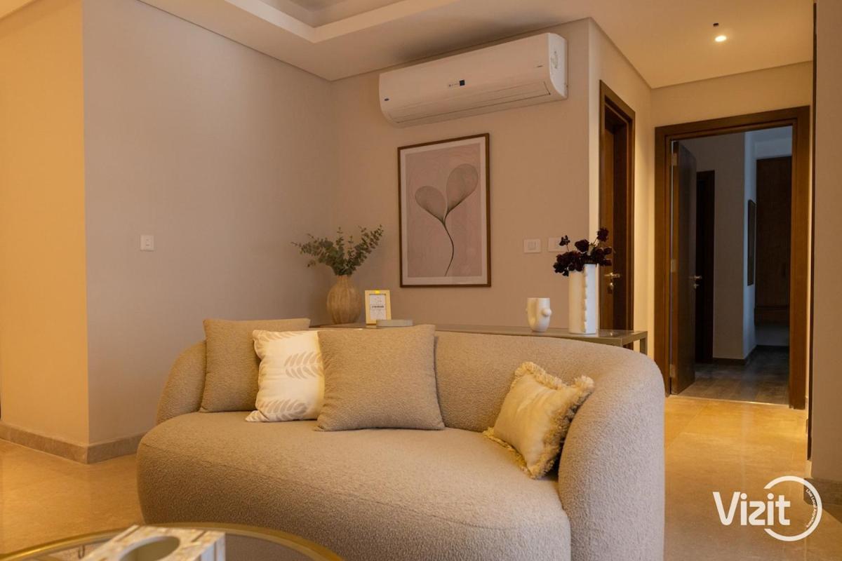 Apartment Vizit 2br In Zed Park Cairo